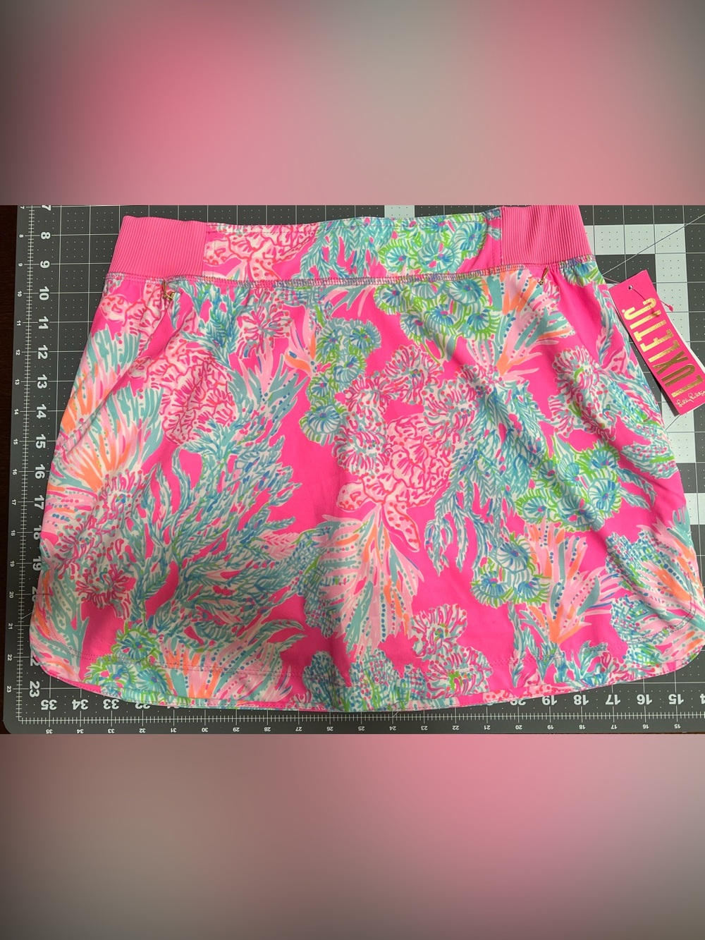 NWT Lilly Pulitzer Run Around Skort UPF 50+ Prosecco Pink Seaing Things Medium - Picture 4 of 8